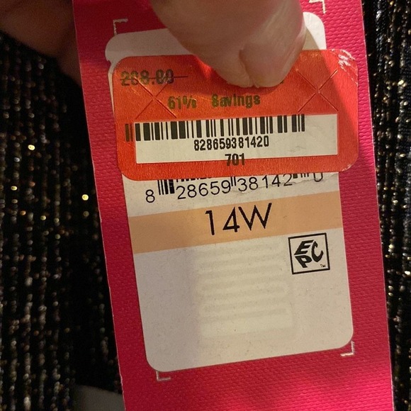 Vince Camuto metallic, spaghetti strap, evening gown. NWT women's size 14. - Picture 9 of 9